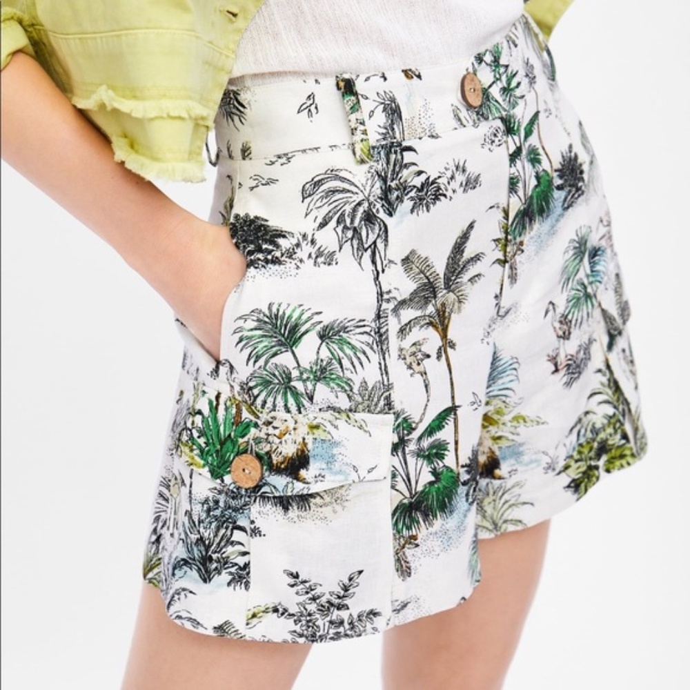 Zara Tropical Cargo Shorts Size XS